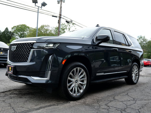 Used 2022 Cadillac Escalade Premium Luxury image 91