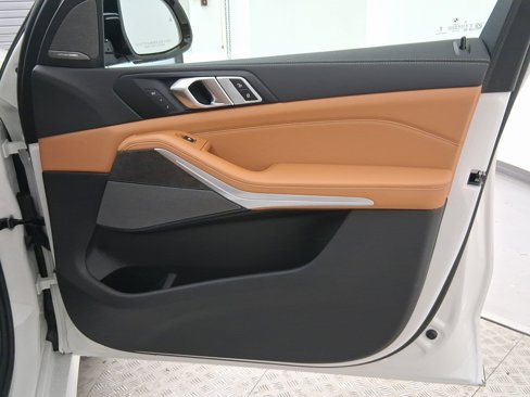 New 2026 BMW X7 xDrive40i w/ M Sport Package image 31