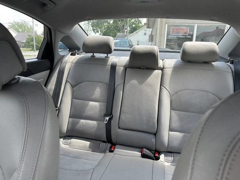 Used 2016 Hyundai Sonata Sport w/ Option Group 1V image 25
