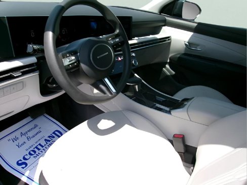 Used 2025 Hyundai Tucson SEL image 12