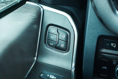 Used 2024 Ford F450 Platinum image 36