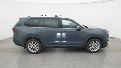 New 2026 Toyota Grand Highlander AWD image 25