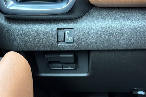 New 2026 GMC Canyon AT4 w/ Technology Plus Package image 30