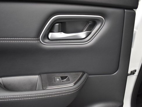 New 2026 Nissan Rogue Platinum image 15