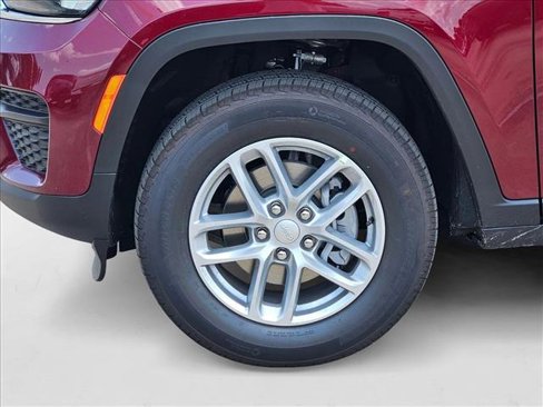 New 2025 Jeep Grand Cherokee Laredo X image 17