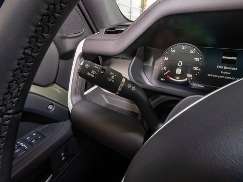New 2025 Land Rover Defender 110 S image 12
