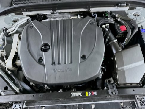 Used 2025 Volvo S60 B5 Plus image 33