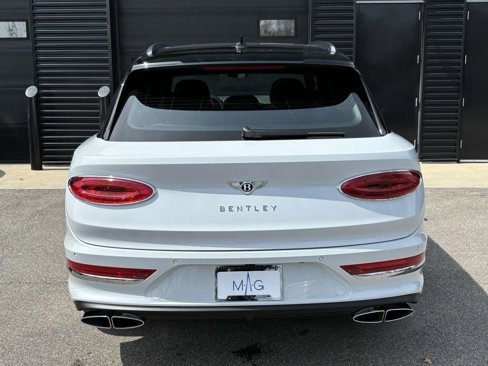 New 2025 Bentley Bentayga image 19