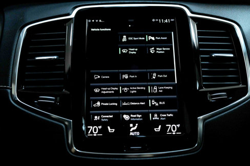 Used 2021 Volvo XC90 T8 R-Design w/ Advanced Package image 56