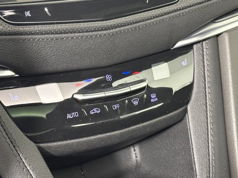 Certified 2023 Cadillac XT5 Premium Luxury image 23