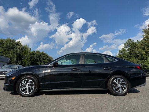 Used 2021 Hyundai Sonata Blue image 2