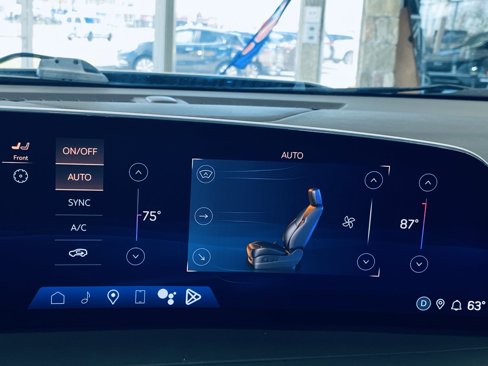 Used 2024 Cadillac XT4 Premium Luxury image 64
