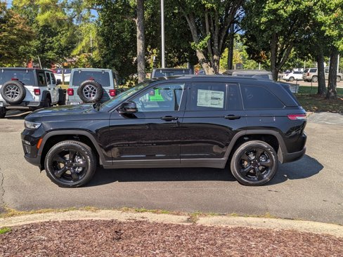 New 2025 Jeep Grand Cherokee Limited image 8