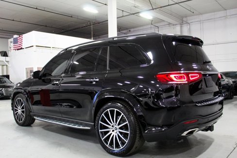 Used 2023 Mercedes-Benz GLS 580 4MATIC image 2