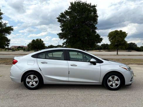 Used 2017 Chevrolet Cruze LS image 42