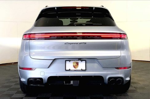 New 2026 Porsche Cayenne GTS image 6