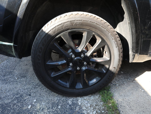 Used 2017 Jeep Grand Cherokee Limited image 8