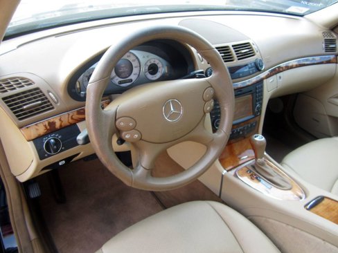 Used 2009 Mercedes-Benz E 350 Sedan image 7