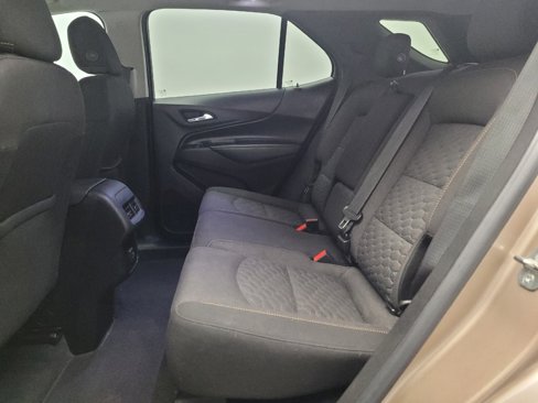 Used 2019 Chevrolet Equinox LT image 18