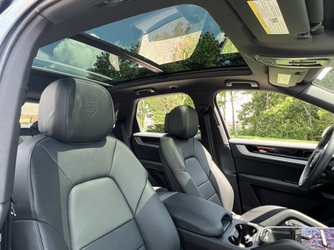 New 2025 Porsche Cayenne image 21