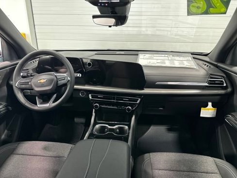 New 2026 Chevrolet Traverse LT w/ Driver Confidence Package image 13
