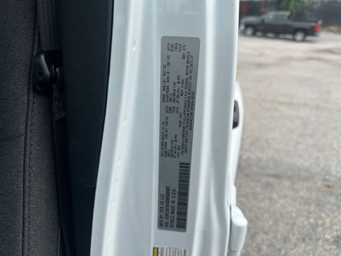 Used 2025 Jeep Wrangler Sahara image 28