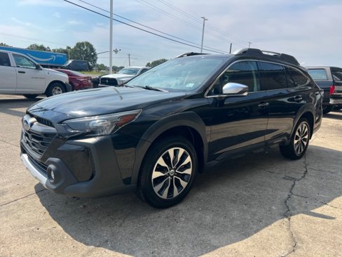 Used 2023 Subaru Outback Touring image 11