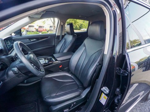 Used 2022 Lincoln Nautilus AWD w/ Premium Package image 20