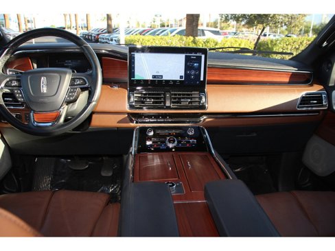 Certified 2023 Lincoln Navigator Reserve image 10