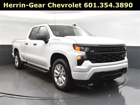 Used 2023 Chevrolet Silverado 1500 Custom image 9