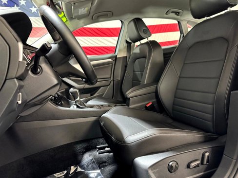 Used 2024 Volkswagen Jetta SE image 13