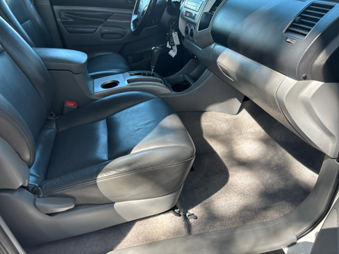 Used 2009 Toyota Tacoma PreRunner image 21