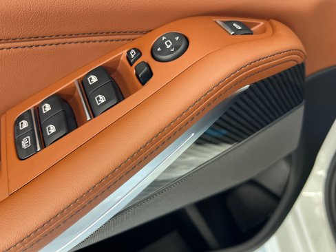 New 2026 BMW X7 M60i image 26