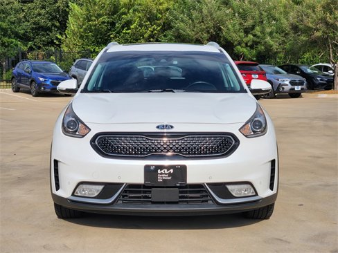 Certified 2019 Kia Niro Touring image 2