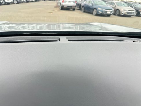 Used 2025 Toyota RAV4 XLE image 18