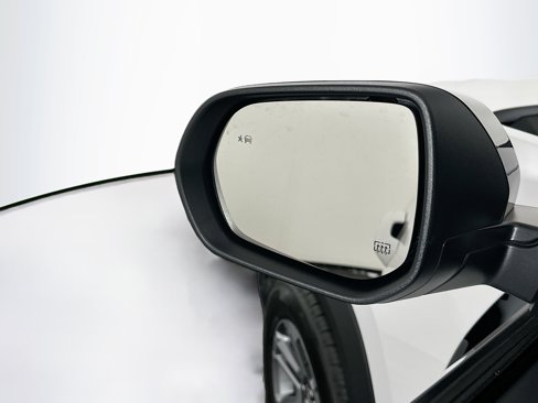 Used 2025 GMC Terrain Elevation image 16