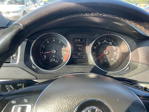 Used 2017 Volkswagen Jetta SE image 18