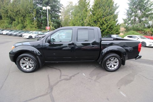 Used 2021 Nissan Frontier SV image 2