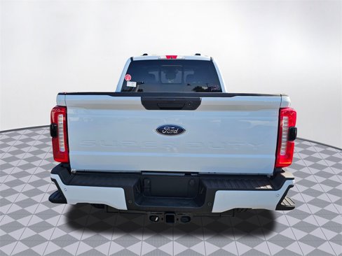 New 2026 Ford F350 4x4 Crew Cab Super Duty image 7