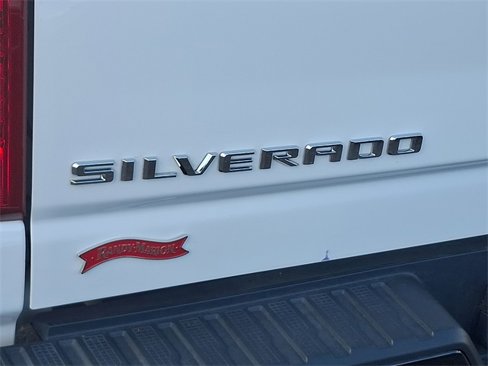 Used 2024 Chevrolet Silverado 2500 Custom w/ Custom Value Package image 32