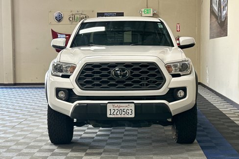 Used 2021 Toyota Tacoma TRD Off-Road image 9