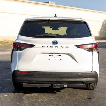 Used 2021 Toyota Sienna LE image 6