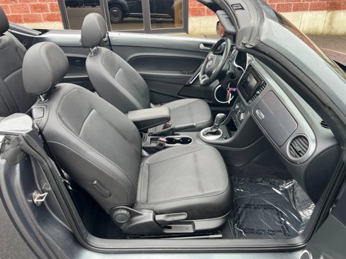 Used 2016 Volkswagen Beetle 1.8T S image 12