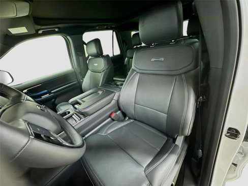 New 2025 Ford Expedition Platinum image 21