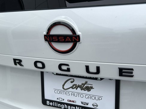 New 2026 Nissan Rogue SV image 8