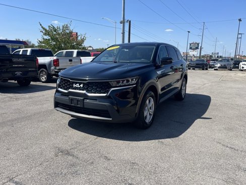 Used 2022 Kia Sorento LX image 1