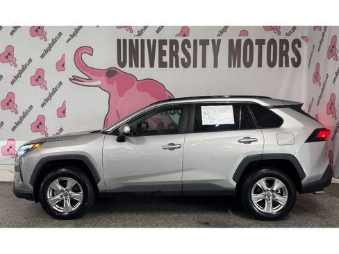 Used 2022 Toyota RAV4 XLE image 8