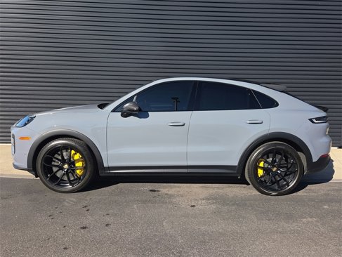 Certified 2024 Porsche Cayenne Turbo GT image 2