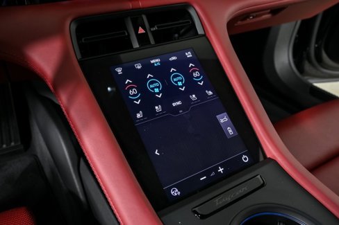 New 2025 Porsche Taycan GTS image 18