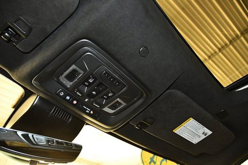 Used 2024 GMC Sierra 2500 AT4X image 25